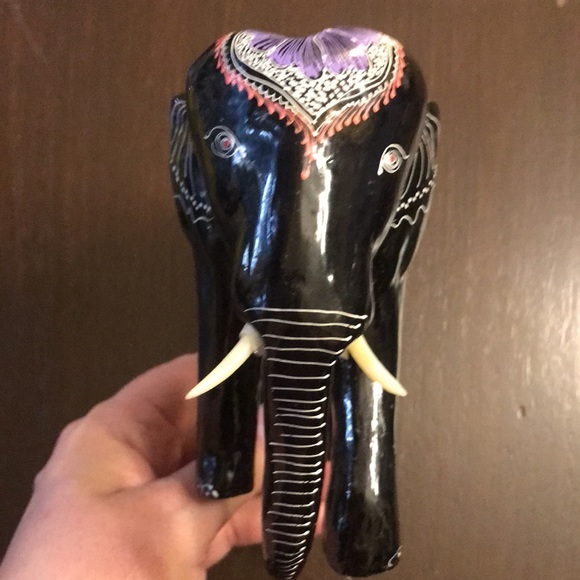 Hand Painted Black Lacquered Elephant - Picture 8 of 10